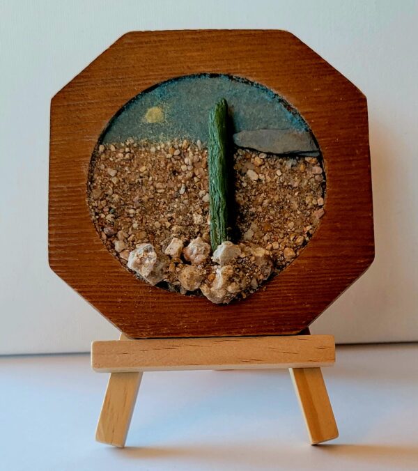 SOLITARY SAGUARO